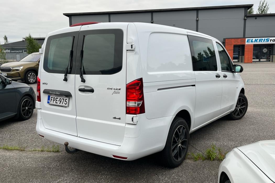 MERCEDES-BENZ Vito 2022