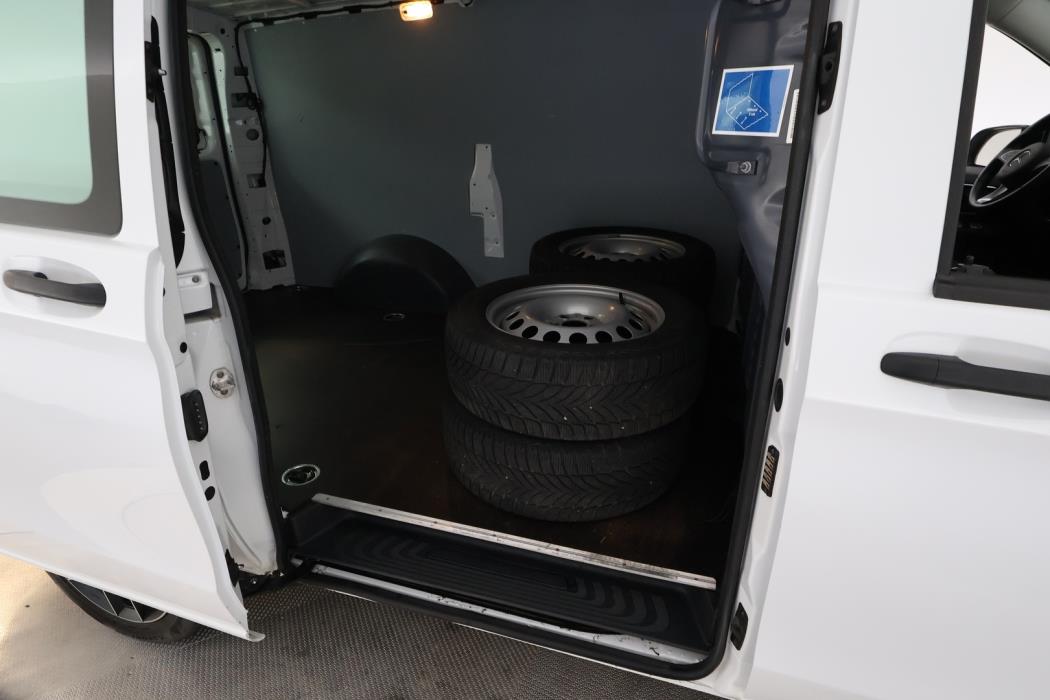 MERCEDES-BENZ Vito 2022