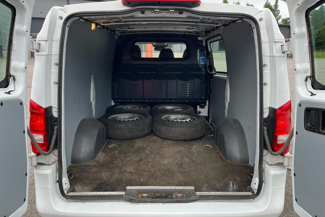 MERCEDES-BENZ Vito 2022