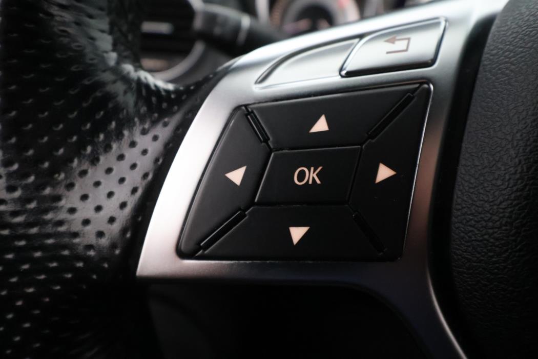 MERCEDES-BENZ C 2012