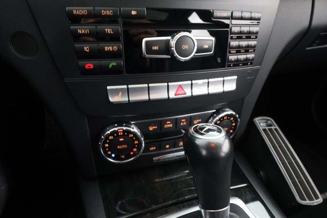 MERCEDES-BENZ C 2012