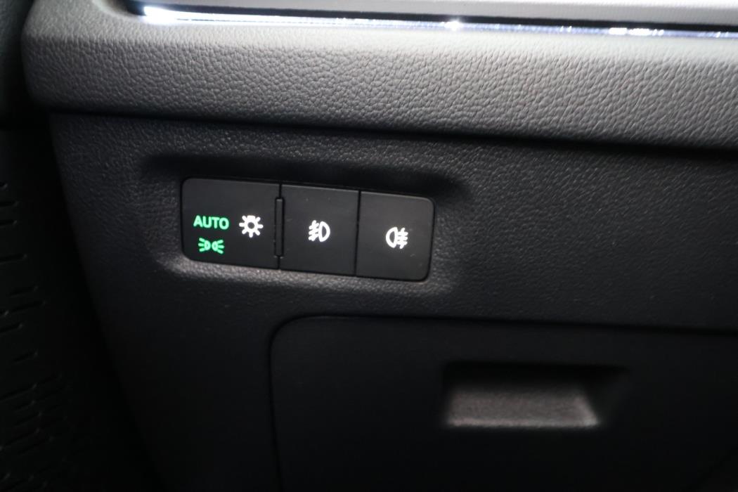 SKODA Octavia 2021