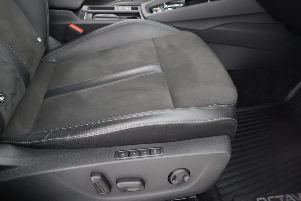 SKODA Octavia 2021