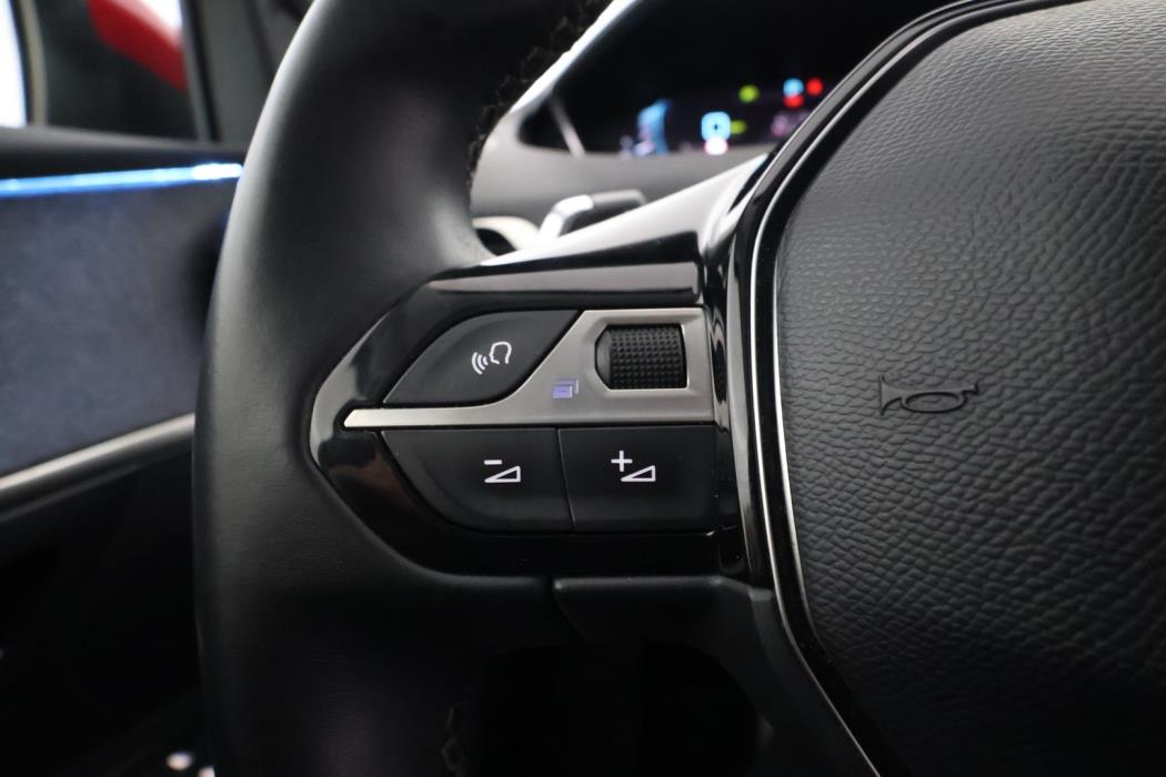PEUGEOT 3008 2021