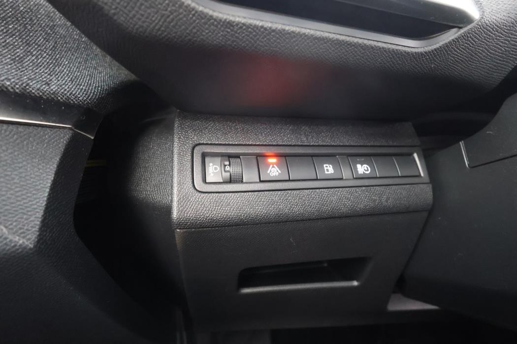 PEUGEOT 3008 2021