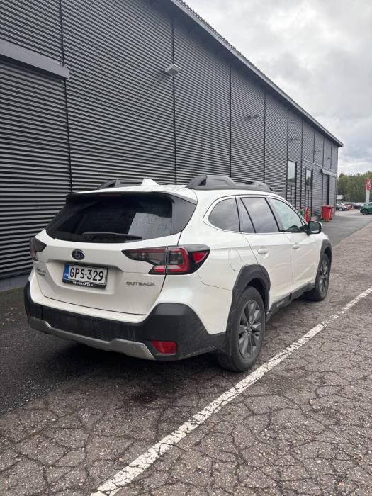 SUBARU Outback 2023