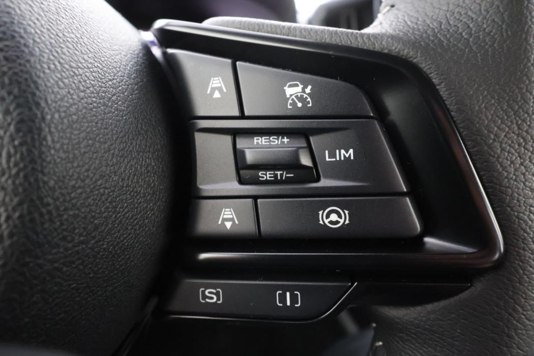 SUBARU Forester 2025