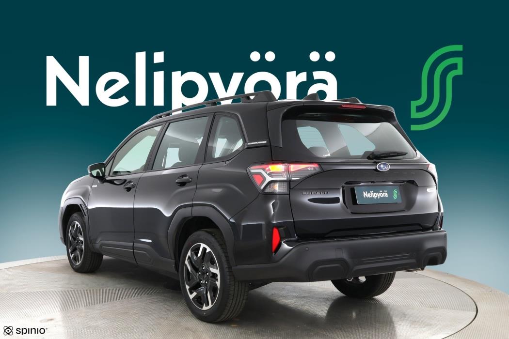 SUBARU Forester 2025