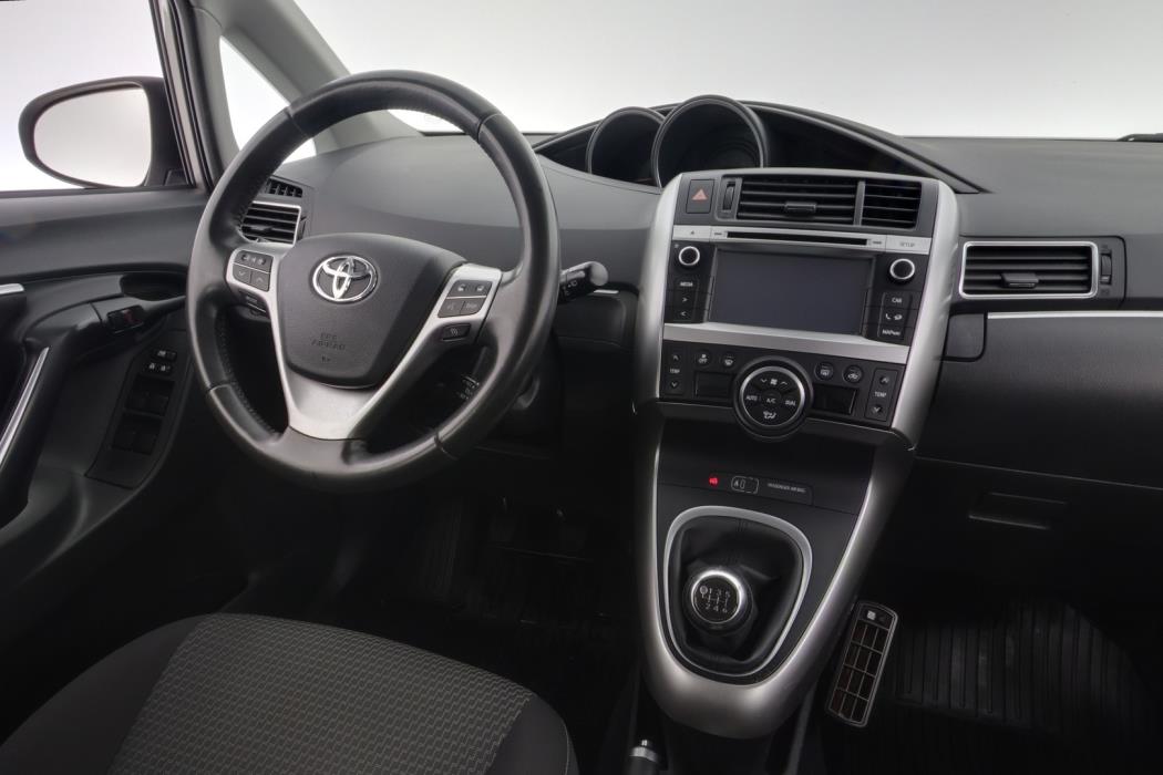 TOYOTA Verso 2014