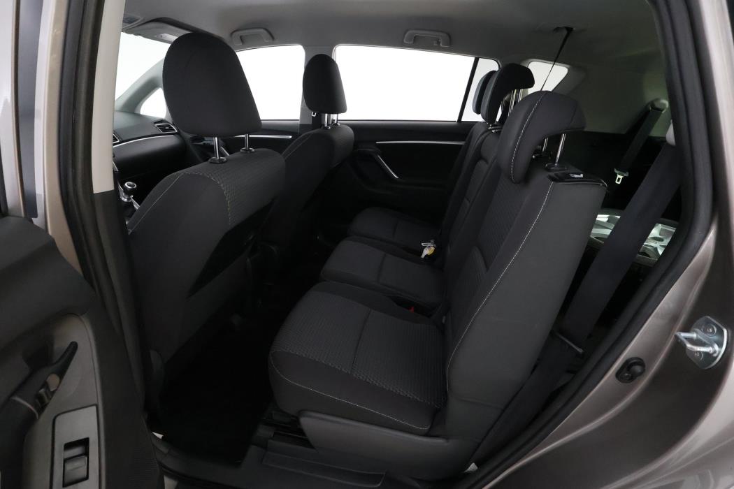 TOYOTA Verso 2014