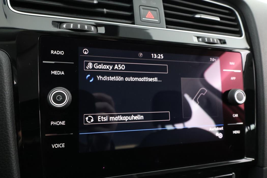 VOLKSWAGEN Golf 2017