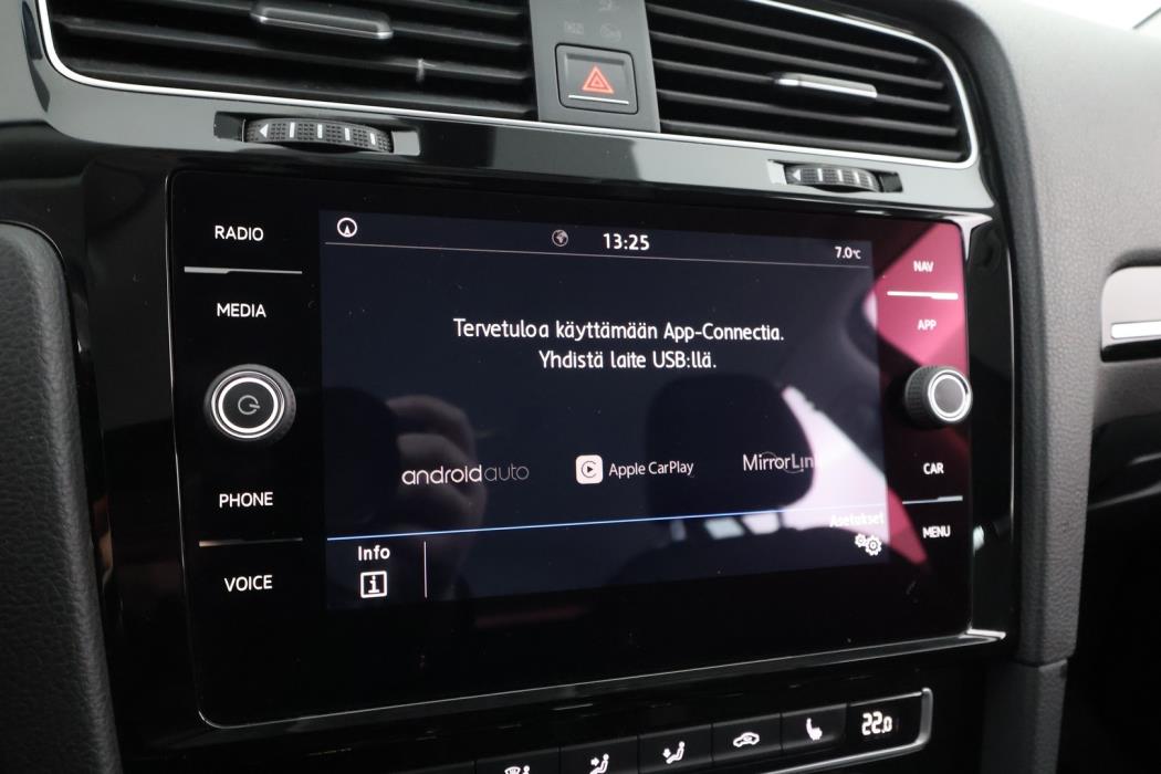 VOLKSWAGEN Golf 2017