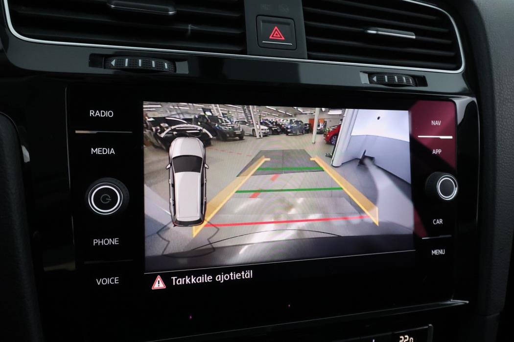 VOLKSWAGEN Golf 2017