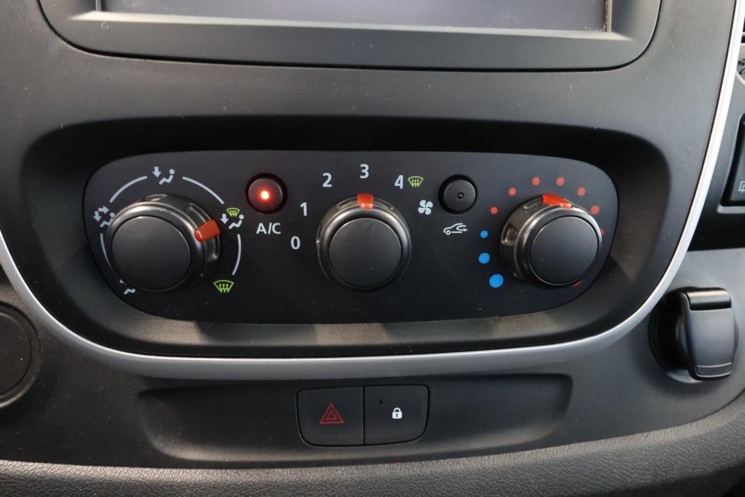RENAULT Trafic 2018