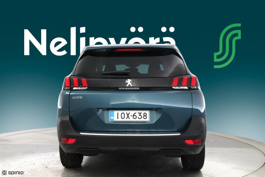 PEUGEOT 5008 2020