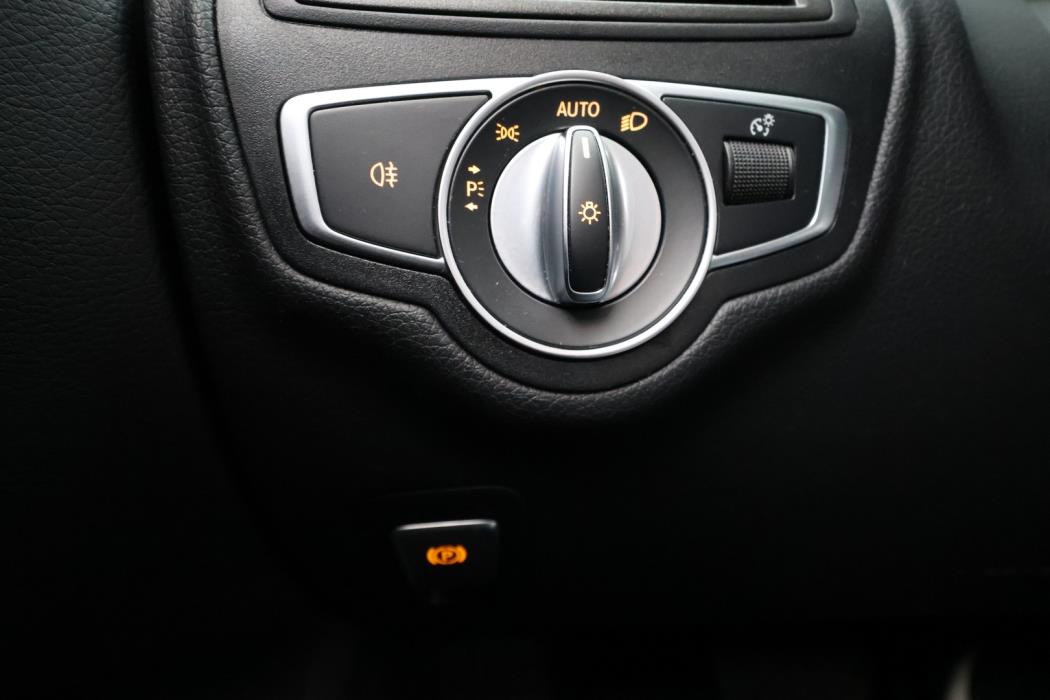 MERCEDES-BENZ C 2019