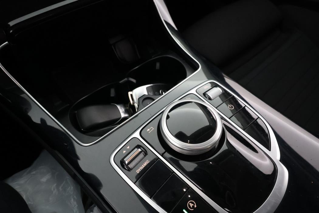 MERCEDES-BENZ C 2019