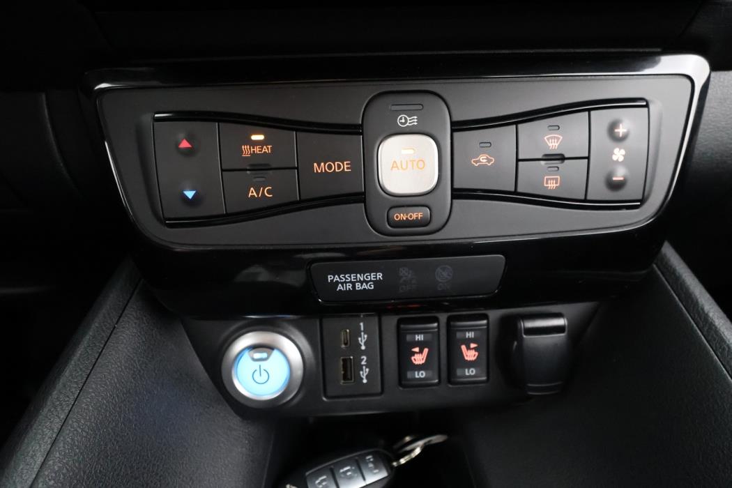 NISSAN Leaf 2023