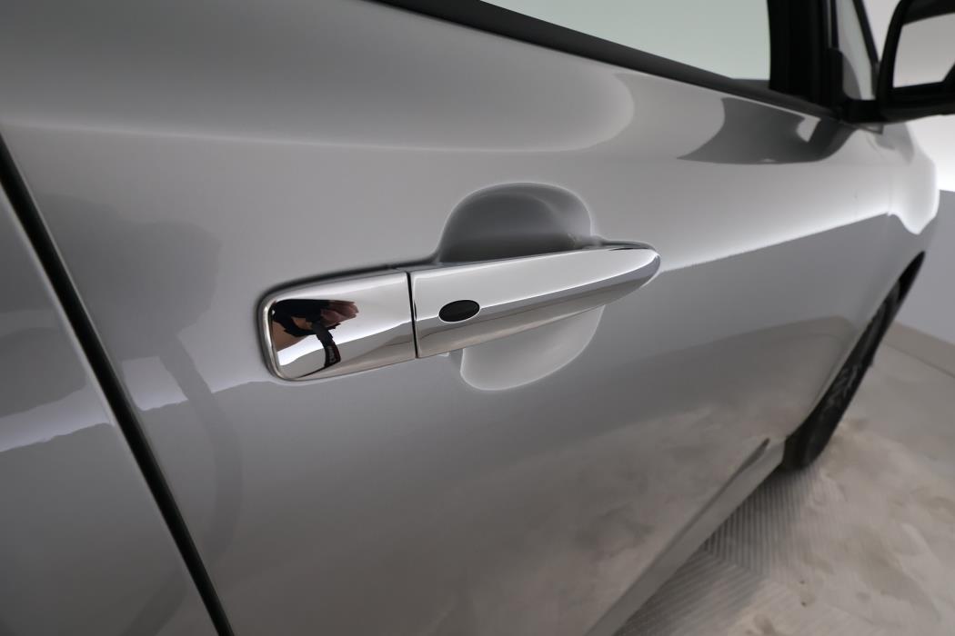 NISSAN Leaf 2023