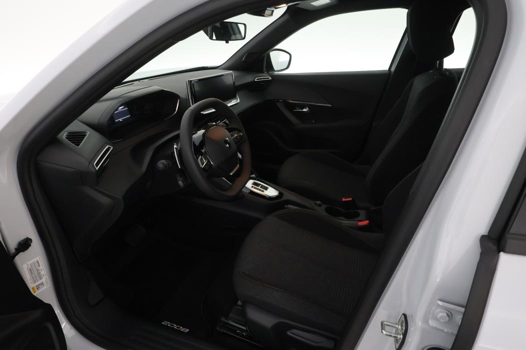 PEUGEOT 2008 2025
