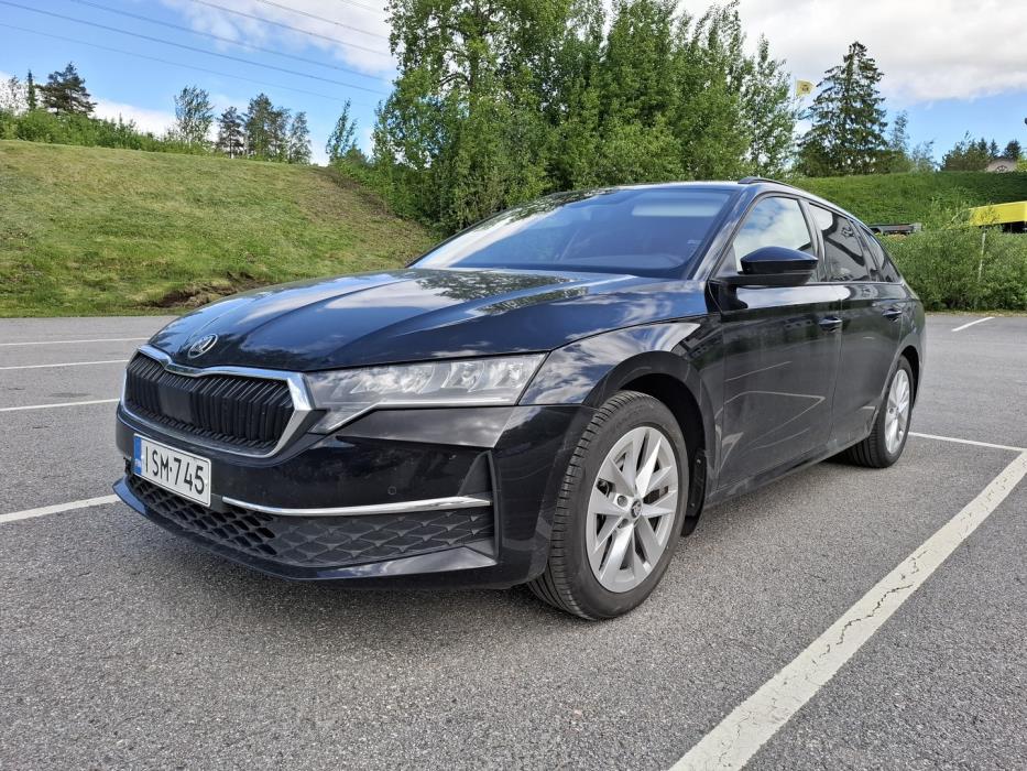 SKODA OCTAVIA 2025