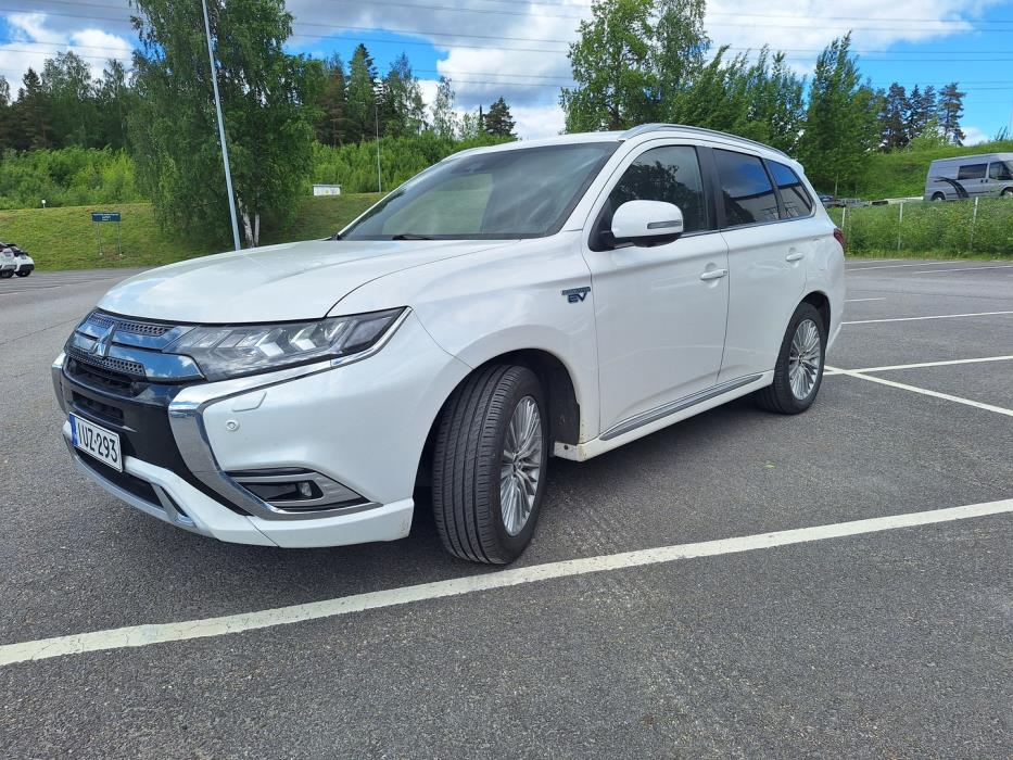 MITSUBISHI Outlander PHEV 2021