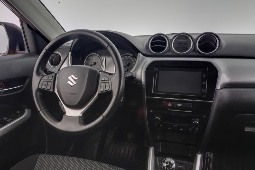 SUZUKI Vitara 2015