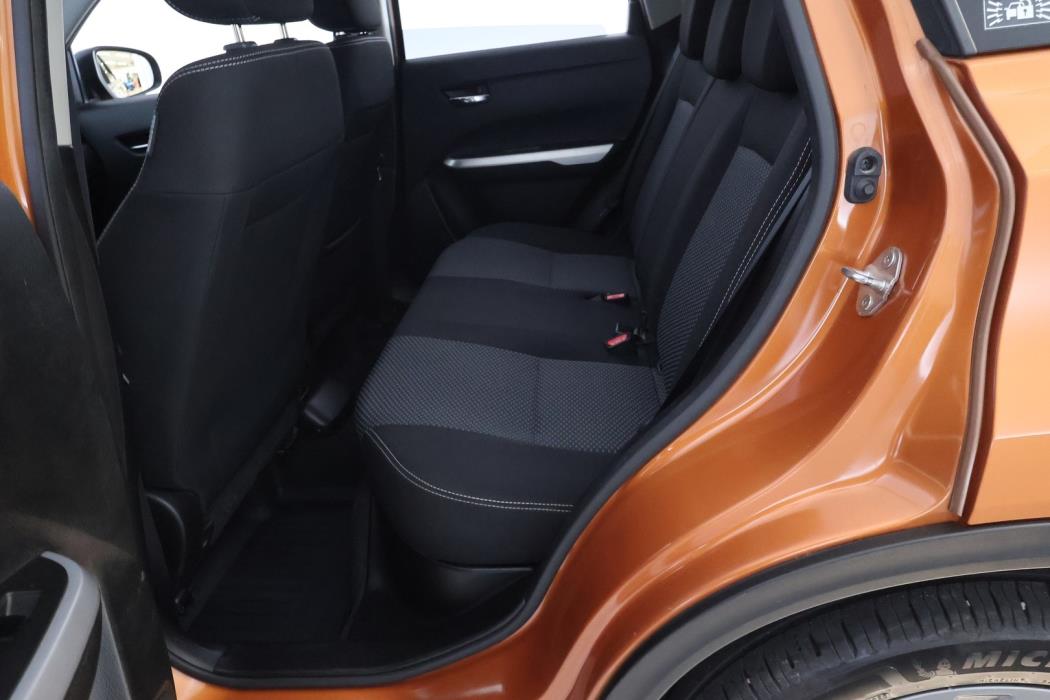 SUZUKI Vitara 2015