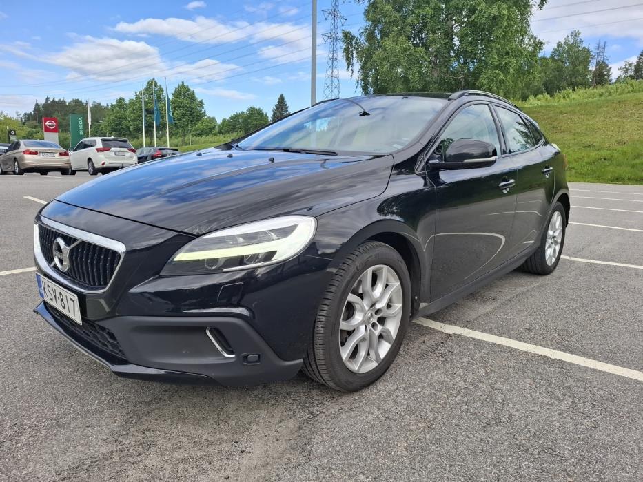 VOLVO V40 Cross Country 2017