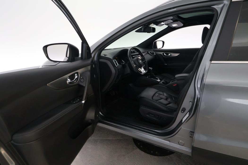 NISSAN Qashqai 2017