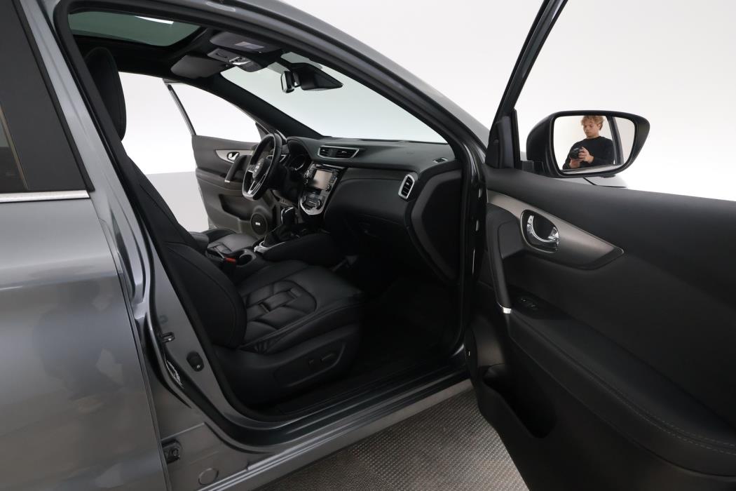 NISSAN Qashqai 2017