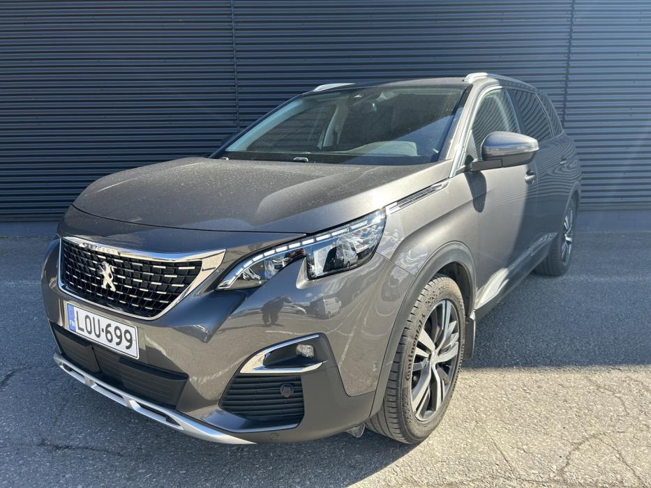 PEUGEOT 5008 2019