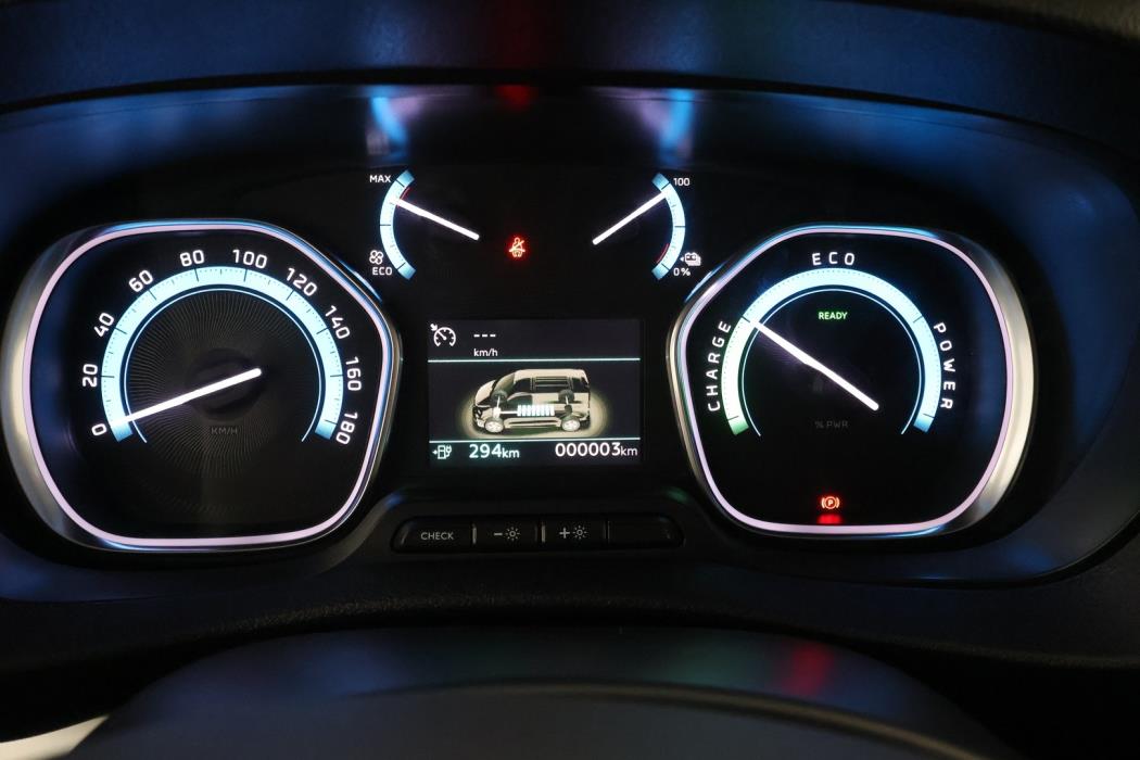 PEUGEOT e-Expert 2025