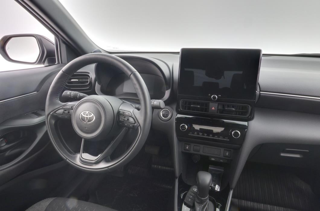 TOYOTA Yaris Cross 2025