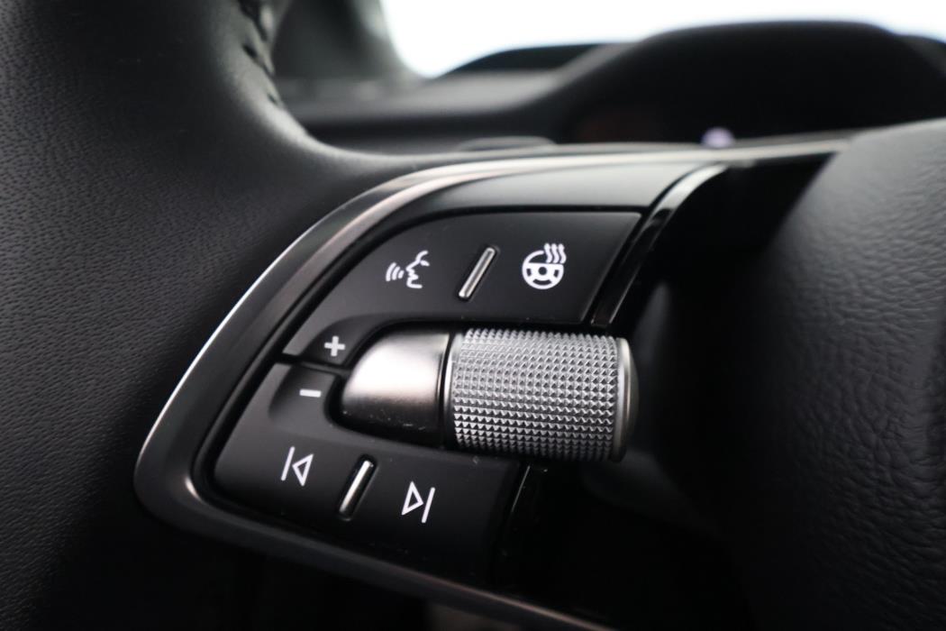 SKODA Enyaq 2025