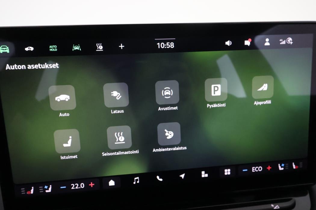 SKODA Enyaq 2025