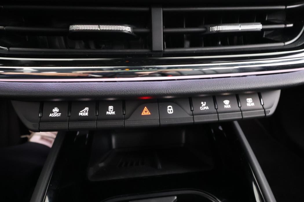 SKODA Enyaq 2025