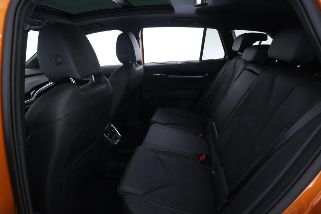 SKODA Enyaq 2025
