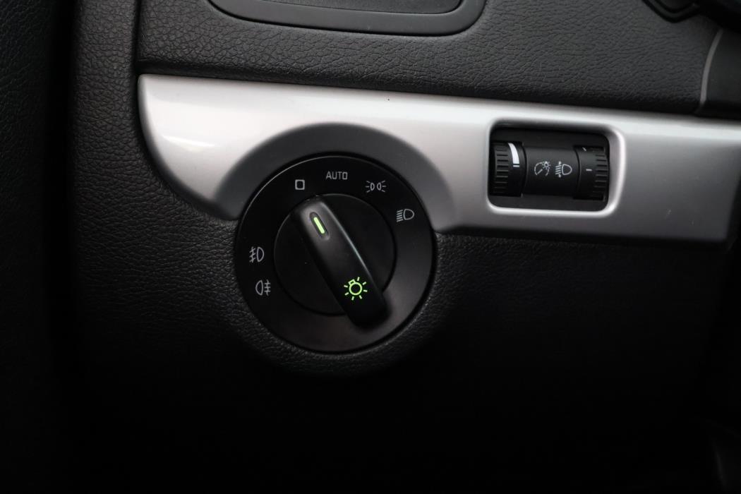 SKODA Yeti 2011