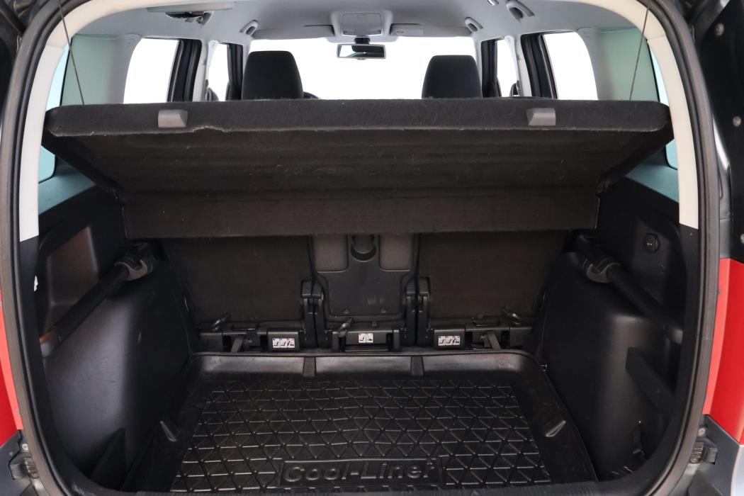 SKODA Yeti 2011