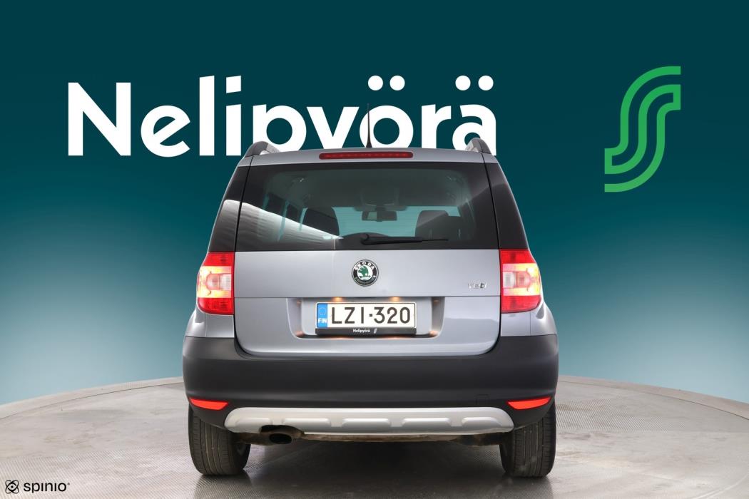 SKODA Yeti 2011