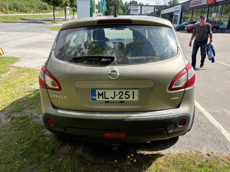 NISSAN Qashqai 2013