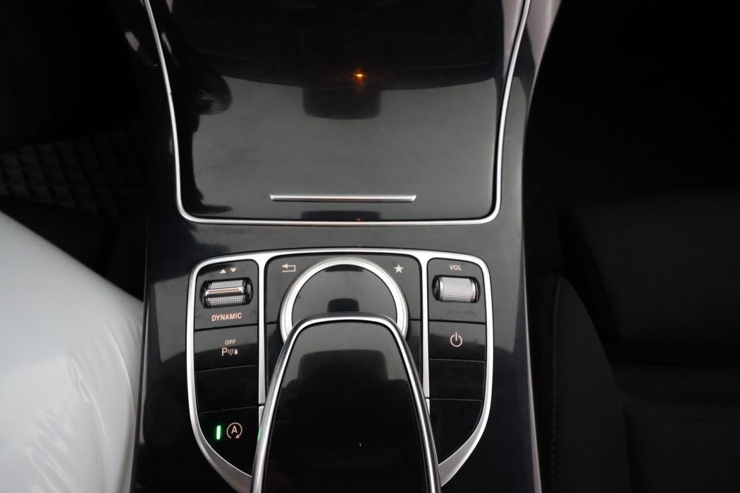 MERCEDES-BENZ C 2015