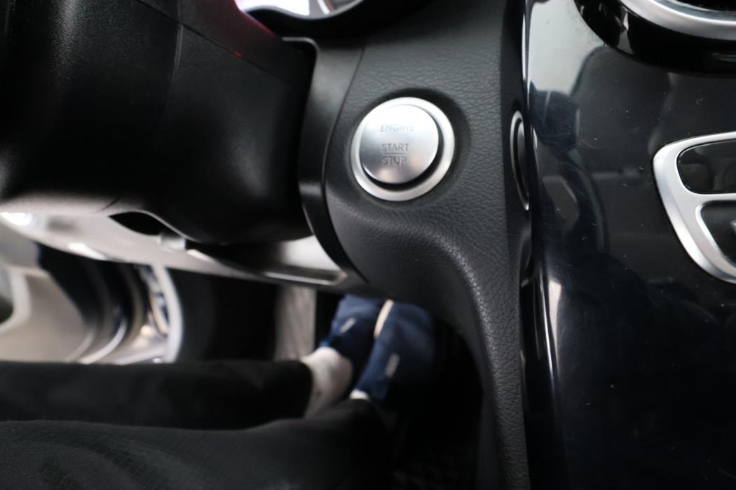 MERCEDES-BENZ C 2015