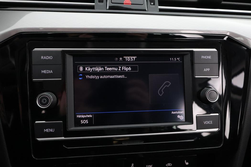 VOLKSWAGEN Passat 2022