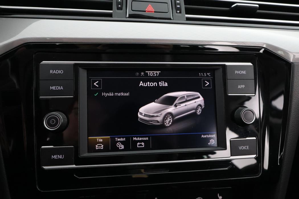 VOLKSWAGEN Passat 2022