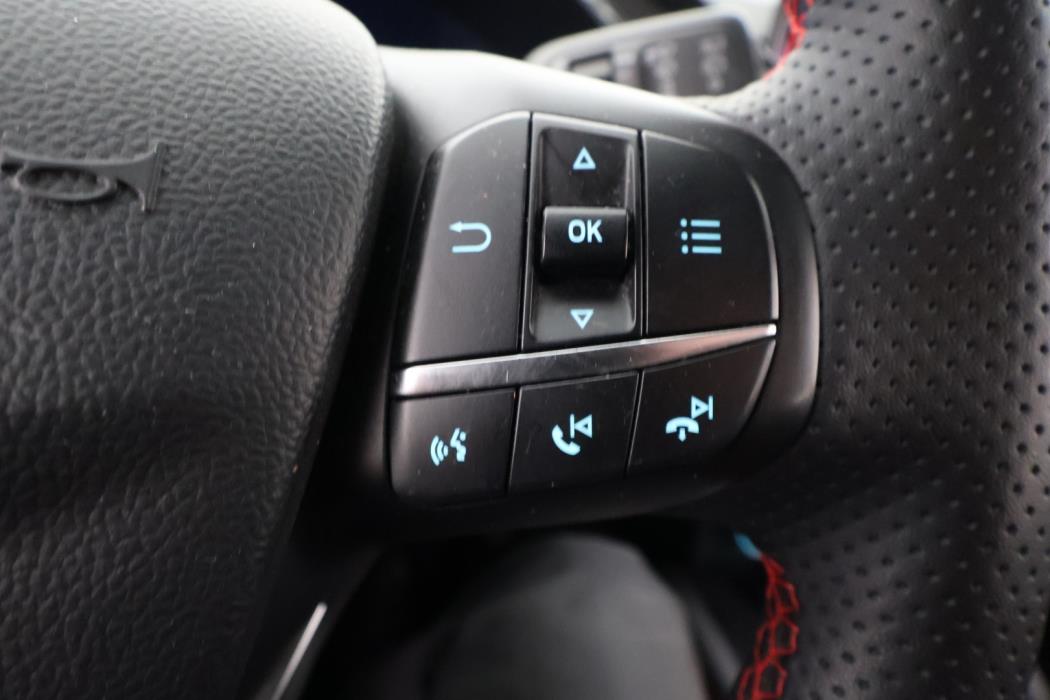 FORD Kuga 2023
