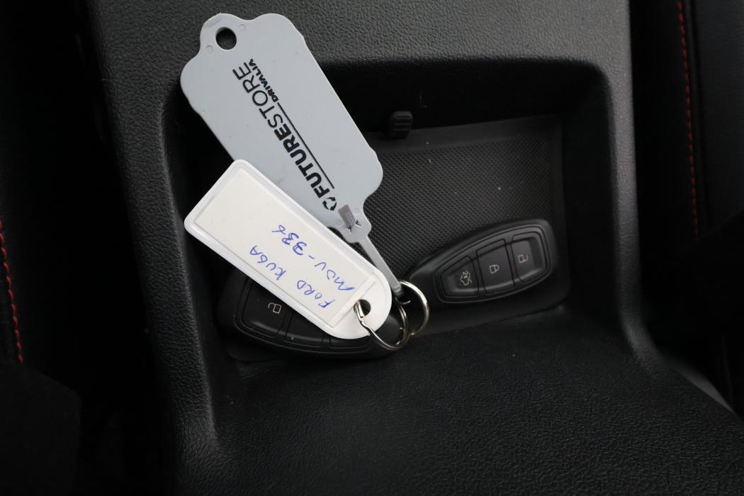 FORD Kuga 2023