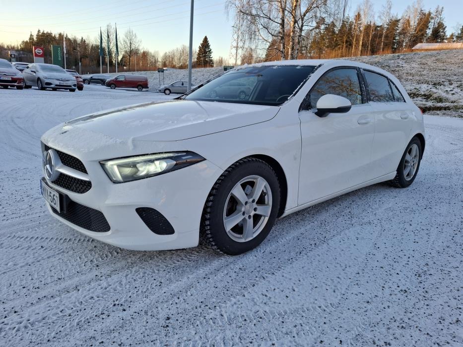 MERCEDES-BENZ A 2021