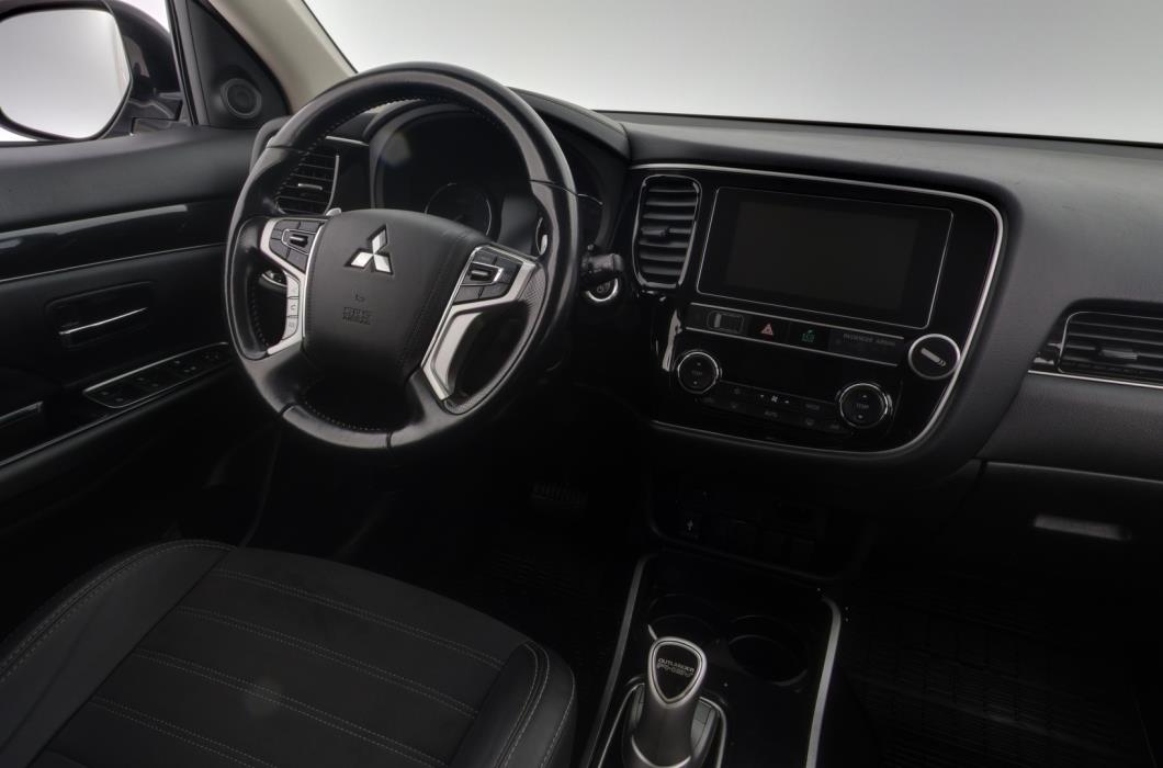 MITSUBISHI Outlander PHEV 2019